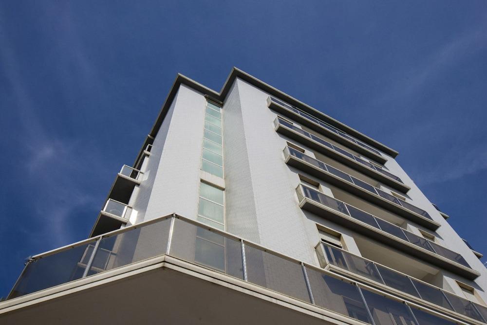 Hotel Arizona Riccione Buitenkant foto