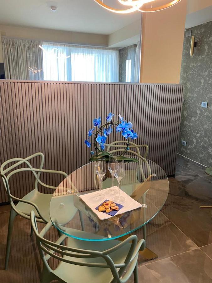 Hotel Arizona Riccione Buitenkant foto