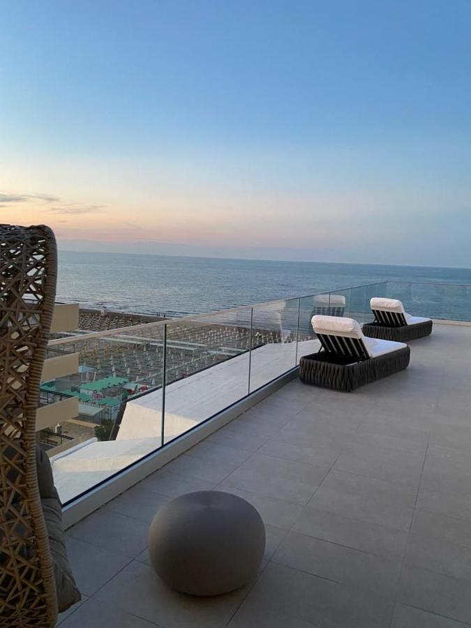 Hotel Arizona Riccione Buitenkant foto