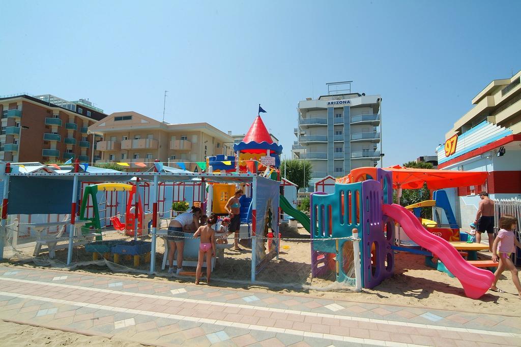 Hotel Arizona Riccione Buitenkant foto
