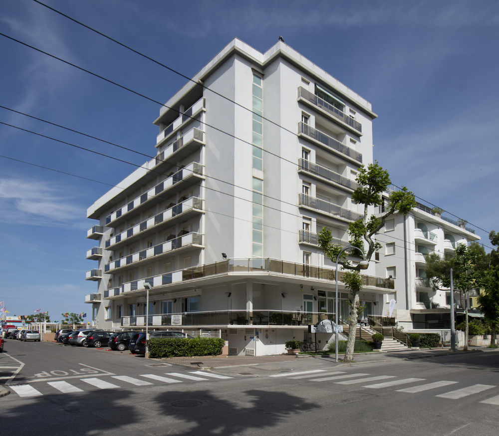 Hotel Arizona Riccione Buitenkant foto